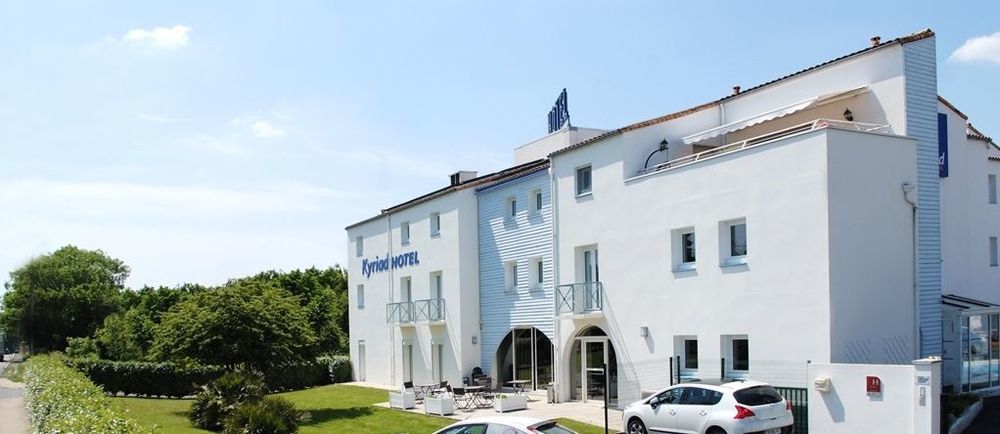 Hotel Kyriad La Rochelle Centre Ville Bagian luar foto